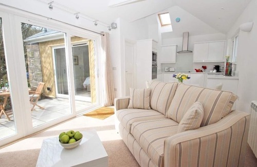 St Just Cottage | COT VALLEY COTTAGE, with a garden in St Just