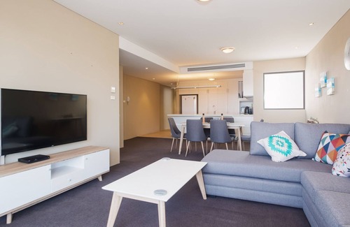 Nelson Bay Apartment | Cote D'Azure, 13 61 Donald Street - Lovely unit air con, Wi-Fi, secure parking, complex lift and pool
