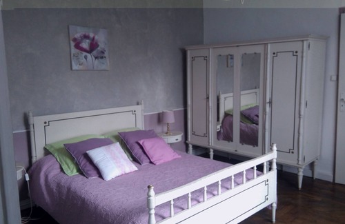 Saint-Laurent-des-Vignes House | cottage with pool in the heart of the vineyard