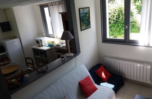 Tregunc House | Cottage 4-5 people on enclosed garden, close to beaches