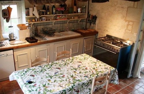 Bournand House | Cottage, 4 bedrooms up to 10, pool, in a XVIIth C Castle in the Loire Valley