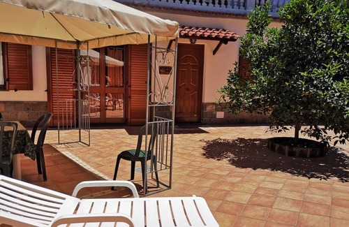 Schiazzano Villa | Cottage 6 p A|cond. parking POOL backyard for children 9 km from Sorrento
