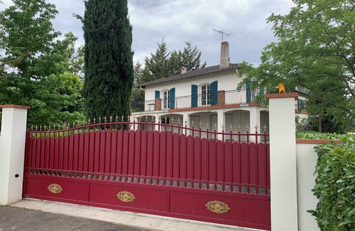 Lavaur House | Cottage 6 pers in country house 2 bedrooms, shady garden, secure parking