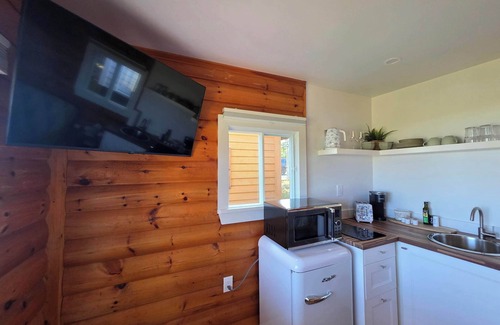 Hunts Point Cabin | Cottage # 7 Hunts Point Beach Cottages 1 Bedroom