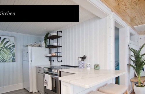 Morehead City Cottage | Cottage built over the water in Beaufort North Carolina!