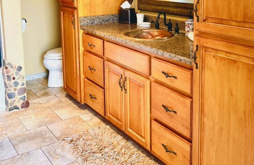 Cornville Cottage | Cottage by the Creek #2 - Cozy cottage in heart of wine country.