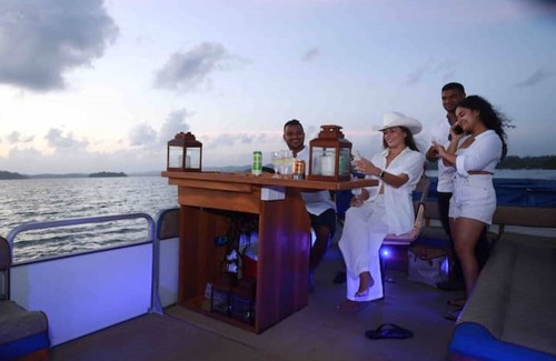 Kathaluwa Villa | Cottage by the Lake (5 mins from the beach)