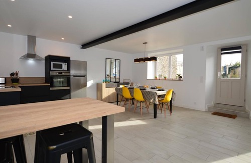 Cherrueix House | Cottage by the sea near Mont Saint Michel!