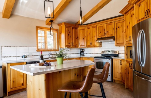 Sainte-Agathe-des-Monts Ski Chalet | Cottage Vasara for 12 people