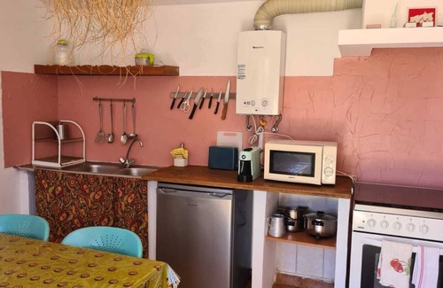 Malhadinhas Cottage | Cottage 'Casa 4' with Shared Pool, Private Terrace and Wi-Fi