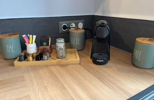 Jouars-Pontchartrain Apartment | Cottage Chalet