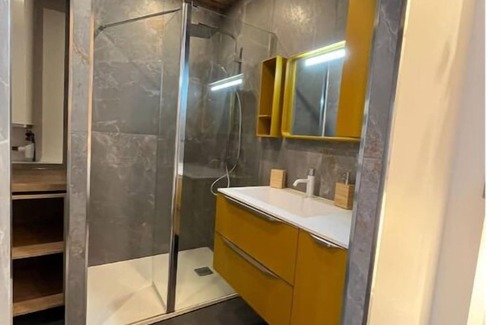 Jouars-Pontchartrain Apartment | Cottage Chalet