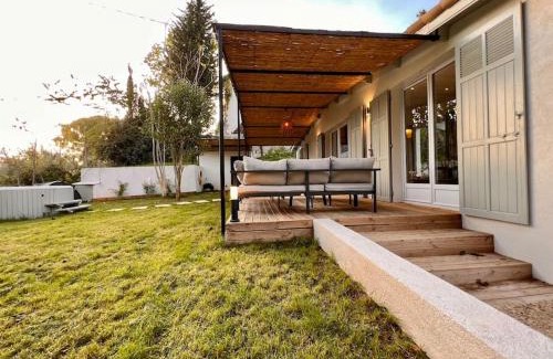 Le Plan-de-Grasse House | Cottage chaleureux avec jacuzzi en pleine nature