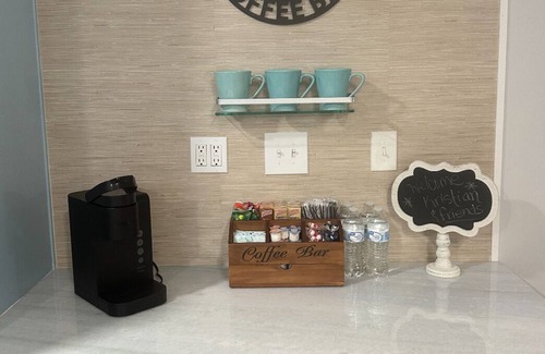 Foley Cottage | Cottage Downtown Foley/1 mi to Sports Complex/4 mi to OWA/11 mi to beach