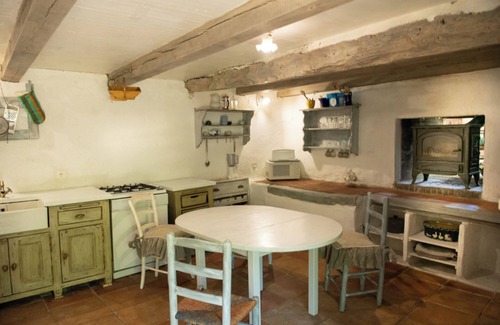 Montcuq House | Cottage 'Bergerie Piscine Privée, Jacuzzi' with Private Pool, Private Terrace and Wi-Fi