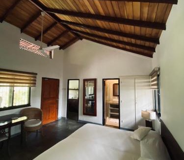 Mount Lavinia House | Cottage Garden Bungalows