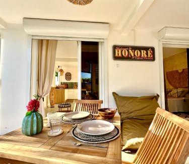 Rifflet House | Cottage Honoré Paradise