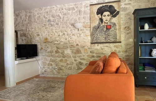 Velleron Other | Cottage in an authentic Provencal Mas near ISLE SUR LA SORGUE