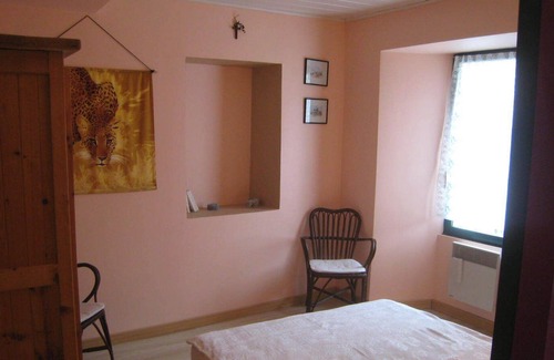 Saint-Paul-sur-Ubaye Apartment | Cottage in the heart of nature Ubaye