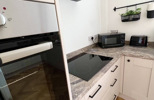 Pembroke House | Cottage in Pembroke, Close to Pembrokeshire Beaches