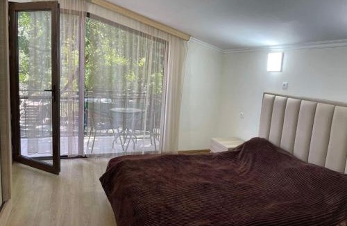 Likani House | Cottage in Sadgeri