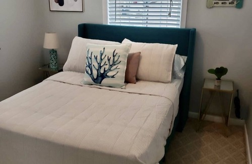 Conesus House | Cottage in the Cove