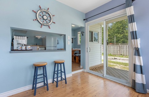 Turkey Point Cottage | Cottage in Turkey Point - beachfront