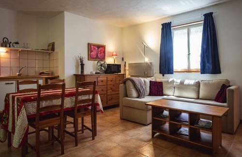 Vezac Cottage | Cottage in Vézac near Forest and Lake