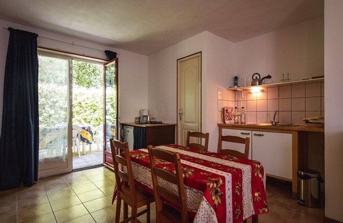 Vezac Cottage | Cottage in Vézac near Forest and Lake