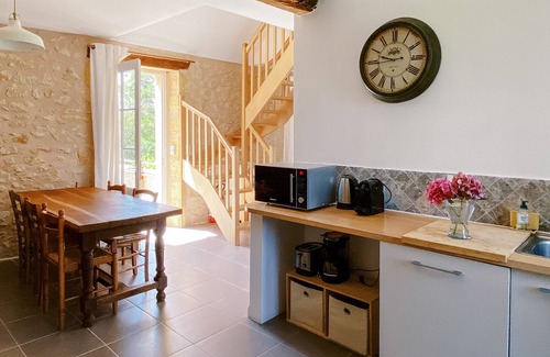 Saint-Cyprien Cottage | Cottage L'Enea Terrasse, Penthouse River View, Family Treat with Pool & Gardens