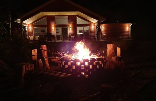 Pleasant River House | Cottage, Lakefront holiday near Kejimkujik National Park, Bridgewater, Nova Scotia