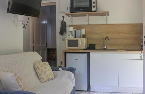 Grand Anse Apartment | Cottage Les 3 Rochers - SEC PATE Coté jardin