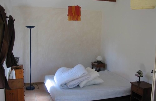 Jouques House | Cottage on property