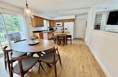 Bayside House | Cottage on Snug Harbor, minutes from O.C. beaches, Berlin, and Assateague.