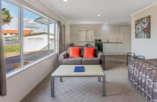 Tauranga Hotel | Cottage Park Thermal Motel