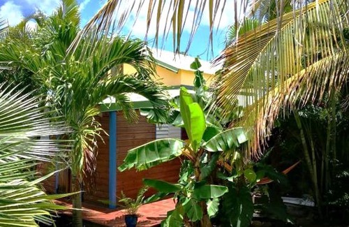 Bas Vent House | Cottage piscine, 3 chambres, 5 min plage, BBQ