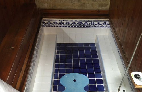 Gibourne Other | Cottage (sleep 6+cot) on Child-friendly Complex with shared pool and play areas