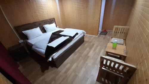 Karzok Cabin | Cottage Snowleopard Tsomoriri