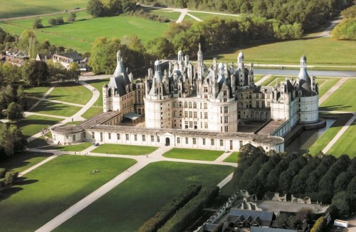 Chaumont-sur-Tharonne House | Cottage VIP Nouveau Design by Interhome