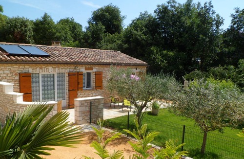 Laval-Saint-Roman House | Cottage with swimming pool near St Martin d'Ardèche, between Cèze and Ardèche.