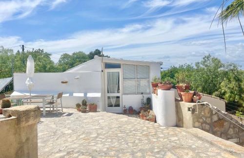 Moncarapacho e Fuseta House | Cottage with Patio on Organic Farm Near Fuseta Beach