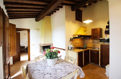 Montepulciano Villa | Cottage with private swimming pool, Jacuzzi and air conditioning. Extremely panoramic position, surr