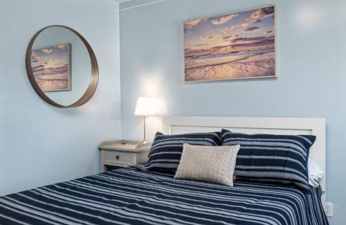 Rockaway Beach House | Cottages at Rockaway Beach Suite #2