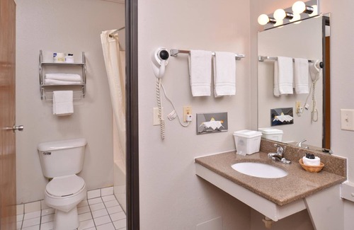 South Sioux City Hotel | Cottonwood Inn and Conference Center