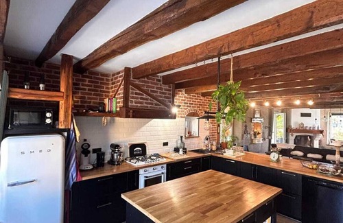 Saint-Hymetiere House | Country house in the Jura