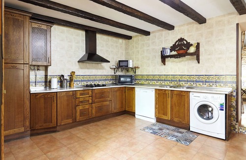 Villanueva del Arzobispo House | Country House 'Los Angostones' with Mountain View, Pool and Air Conditioning