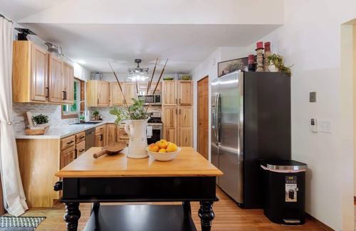 Rapid City House | Country Club Haven - 4BR/3BA Retreat w/Firepit & Deck