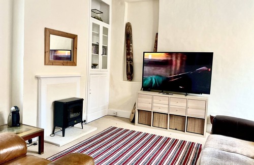 Gloucester Cottage | Country cottage in the heart of the city