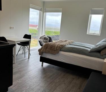 Rangarþing eystra Apartment | Country cottage with great view to the glacier, Eyjafjallajökull and Westman Islands