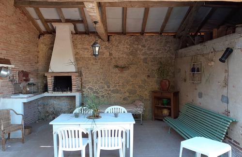 Sainte-Maure-de-Peyriac Cottage | Country house with wooded garden in the heart of a village